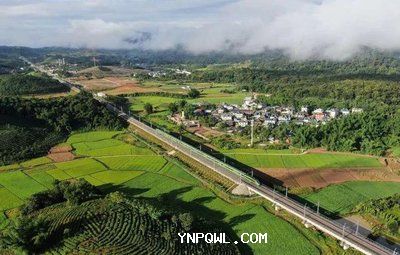 中老鐵路對中老人民的發(fā)展具有重要的促進(jìn)作用